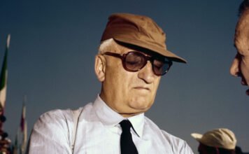 Így állt bosszút Lamborghini a Ferrarin