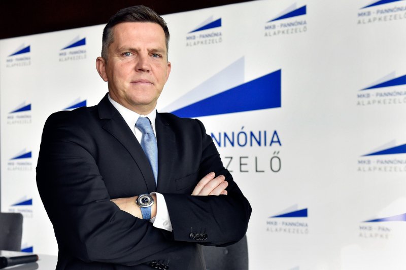 Ism&eacute;t t&ouml;bb t&iacute;zmilli&aacute;rdos &aacute;llami apan&aacute;zst zsebelt be Tiborcz Istv&aacute;n &eacute;rdekelts&eacute;ge