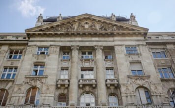 Kiderült: új iratmegsemmisítőket vásároltak Pintér Sándorék