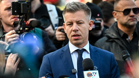 Magyar Péter a közmédiában: fel fogjuk függeszteni a hírszolgáltatást