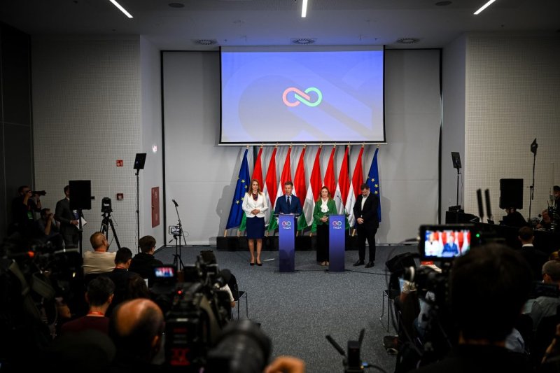 Magyar P&eacute;ter bejelentette a Tisza-korm&aacute;ny h&eacute;t miniszter&eacute;t, &eacute;s m&aacute;jus 31-ig adott hat&aacute;ridőt az "Orb&aacute;n-b&aacute;boknak"