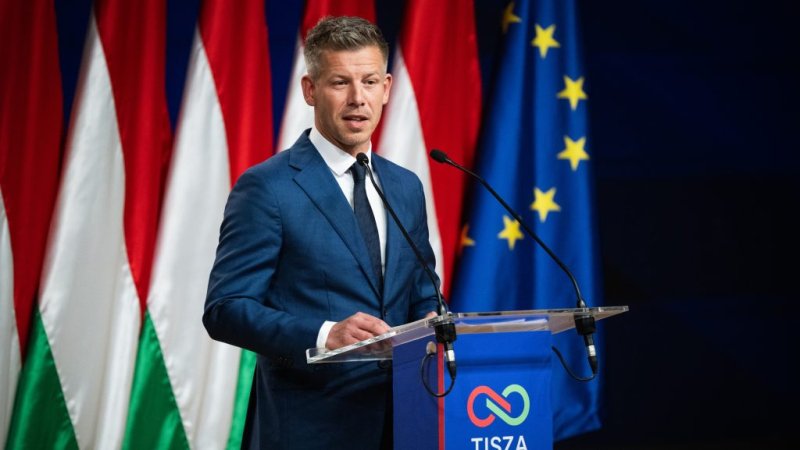 Magyar P&eacute;ter m&aacute;sf&eacute;l &eacute;v ut&aacute;n interj&uacute;t ad a k&ouml;zm&eacute;di&aacute;nak