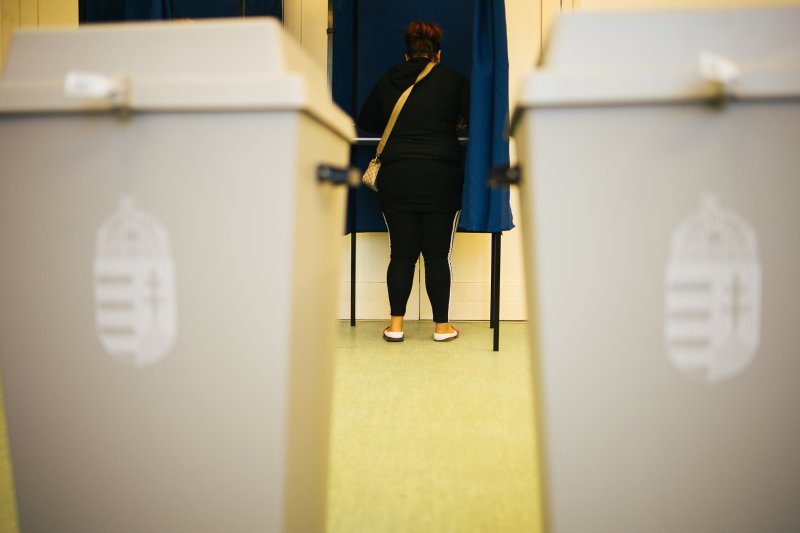 "Mi van, te fehér seggfej?" – pattanásig feszült a hangulat a hevesi romatelepen, ahol négy éve 97 százalékkal nyert a Fidesz