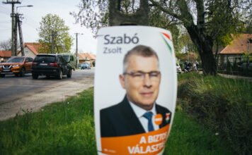 „Mi van, te fehér seggfej?” – pattanásig feszült a hangulat a hevesi romatelepen, ahol négy éve 97 százalékkal nyert a Fidesz