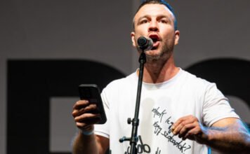 Molnár Áron nyílt levélben reagált a gimnázium igazgatójának nyilatkozatára, aki politikai tartalma miatt betiltotta új filmjüket az iskolájában