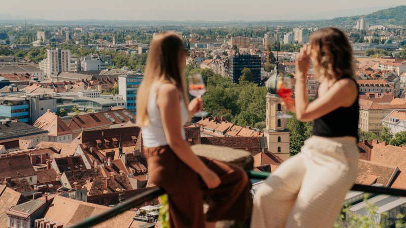 Ny&aacute;ri napok Grazban &ndash; ahol a m&uacute;lt &eacute;s a j&ouml;vő egym&aacute;s mellett &eacute;l