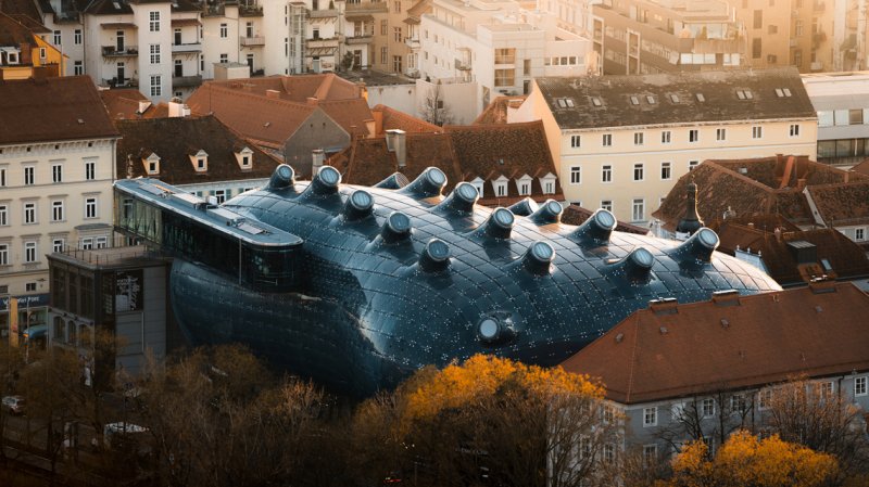 Ny&aacute;ri napok Grazban &ndash; ahol a m&uacute;lt &eacute;s a j&ouml;vő egym&aacute;s mellett &eacute;l