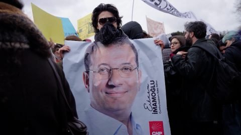 Nyugd&iacute;jaskor&uacute; orvosok tartj&aacute;k fent az &aacute;llami eg&eacute;szs&eacute;g&uuml;gyet Bulg&aacute;ri&aacute;ban is