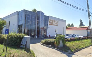 Panaszkodnak a vevők a a Dutch Home bútoráruházra: hónapokat késnek a megrendelt termékek, az előleget pedig visszatartják