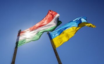 Tapasztalt karrierdiplomatával erősítenek az ukránok Budapesten