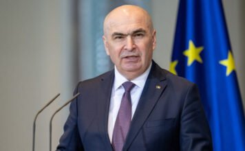 Telefonon egyeztetett Magyar Péter és a román miniszterelnök