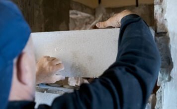 Teljesen felfüggesztik a maximum 10 millió forintos otthonfelújítási programot