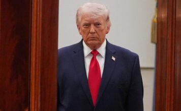 Trump kéthetes tűzszünetet jelentett be, Irán beleegyezett a Hormuzi-szoros megnyitásába