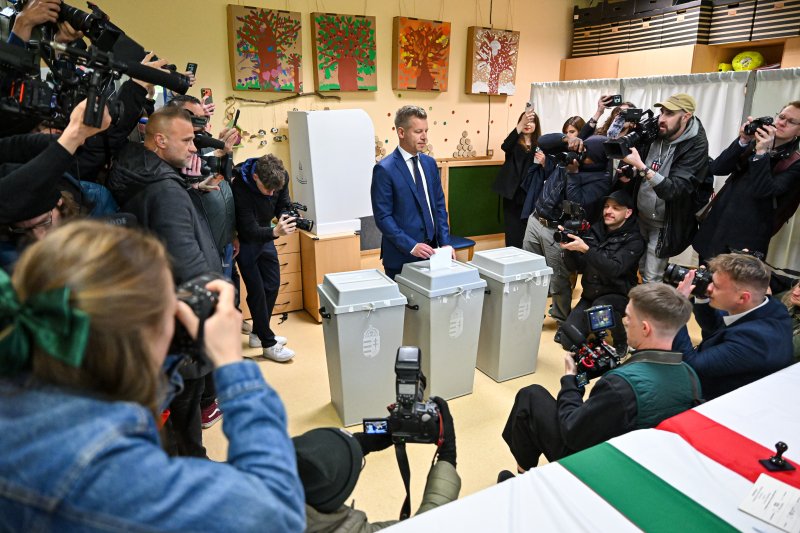 Választás 2026 - élő hírfolyam: szavazás, részvétel és eredmények percről percre