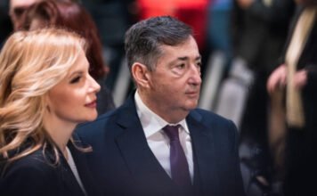 10 milliárdos repülővel utazott a Mészáros-Várkony páros a cannes-i luxus bevásárlására