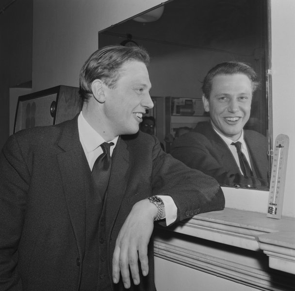 100 &eacute;ves a term&eacute;szet hangja &ndash; k&eacute;peken David Attenborough legend&aacute;s p&aacute;lyafut&aacute;sa