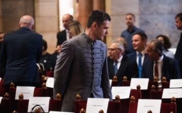 A Mi Hazánk arra kéri Sulyok Tamást, hogy ne írja alá a Meta reklámadójának eltörlését