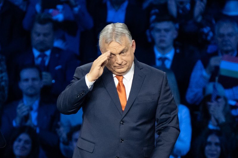 Balavány: Még Sulyok Tamásban is több a tartás, mint Orbán Viktorban