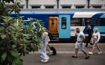 Egész nyáron gond lesz a MÁV-személykocsikkal a járműjavítók leállása miatt, óriási a fejlesztési igény a cégnél