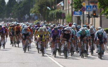 Hatalmas tömegbukással kezdődött az idei Tour de Hongrie