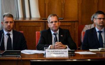 Juhász Hajnalka Ruff Bálintról: Gyűlöli a konzervatív, keresztény világot