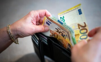 Libikókázik a forint: föl-le hintázik az árfolyam