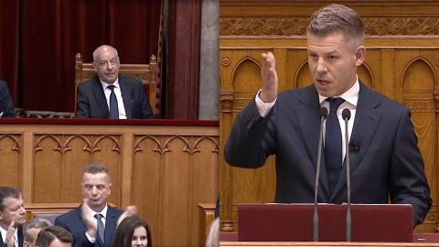 "Ma bel&eacute;pt&uuml;nk a rendszerv&aacute;lt&aacute;s kapuj&aacute;n" &ndash; j&ouml;n a mosoly orsz&aacute;ga?