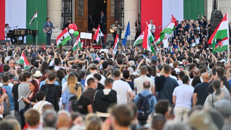 "Magyar P&eacute;ter győzelm&eacute;vel kiny&iacute;lt a t&eacute;r, hogy a baloldal &uacute;jra kital&aacute;lhasson a blairizmuson t&uacute;lmutat&oacute; gondolatot"