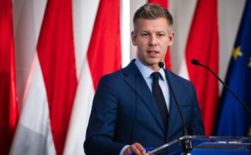 Magyar Péter Olaszországban: nekünk más típusú maffia ellen kellett küzdenünk Magyarországon