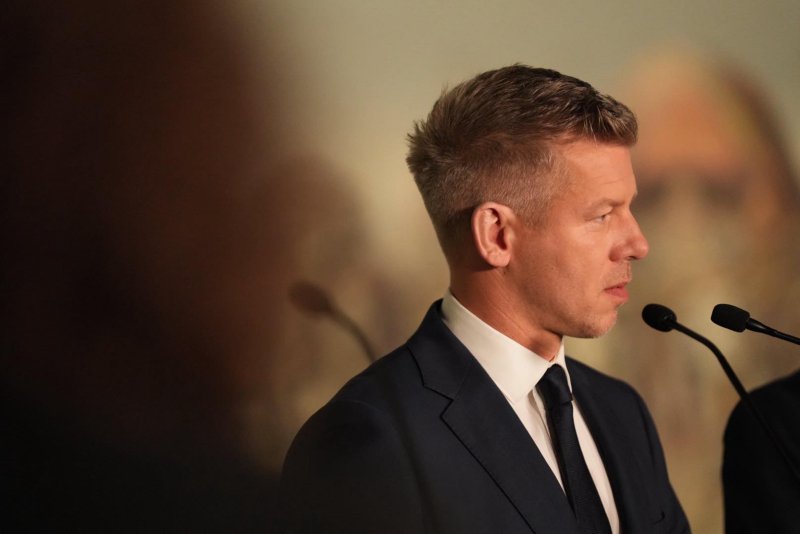 Magyar P&eacute;ter: Orb&aacute;n Anita berendelte az orosz nagyk&ouml;vetet a K&aacute;rp&aacute;talj&aacute;t &eacute;rt dr&oacute;nt&aacute;mad&aacute;s miatt