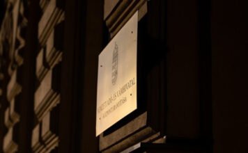 Magyarok százezreinek nincs érvényes tajszáma, NAV-behajtás vár rájuk
