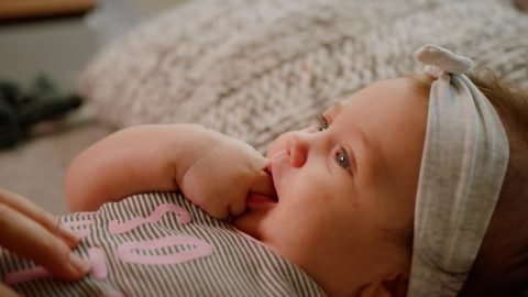 Nem kidobni, megosztani: utcai hűtők r&aacute;szorul&oacute;knak Lengyelorsz&aacute;gban