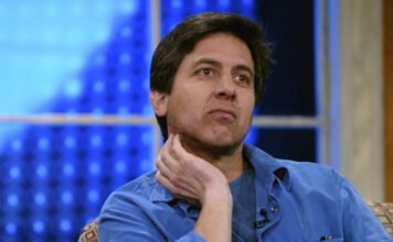 Ray Romano még mindig évi 18 millió dollárt keres a Szeretünk, Raymond ismétléseiből