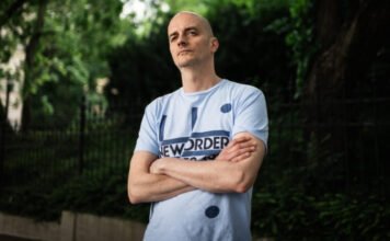 Szűcs Krisztián: Olyan botrányos vagy borzasztóan izgalmas csajozós sztorikat nem tudnék írni, mint Mick Jagger