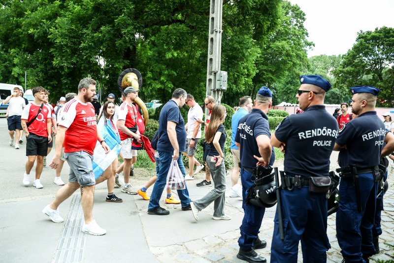 Szurkol&oacute;k mindenhol &ndash; gal&eacute;ria a BL-d&ouml;ntőre k&eacute;sz&uuml;lő Budapestről