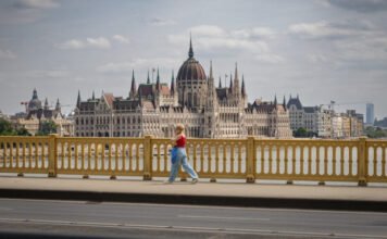 Tíz éve nem voltak olyan optimisták a magyarok, mint most – európai összevetésben is kilógunk
