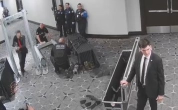 Videón, ahogy Trump merénylője beront a Fehér Ház tudósítóinak vacsorájára