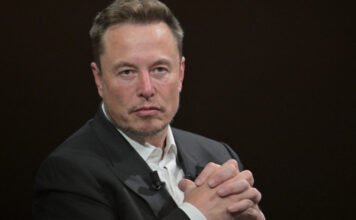 Elon Musk válhat a világ első dollárbilliomosává