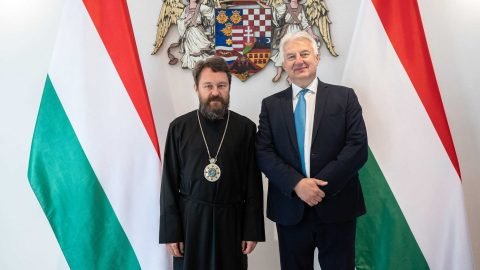 Kokaint tal&aacute;lt a rendőrs&eacute;g Hilarion metropolita aut&oacute;j&aacute;ban
