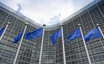 Kukázná a Google-t és a Microsoftot Európa