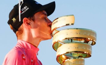 Még a király is felhívta, hogy gratuláljon neki – Vingegaard a Giro-győzelemmel emelkedett a legnagyobbak közé